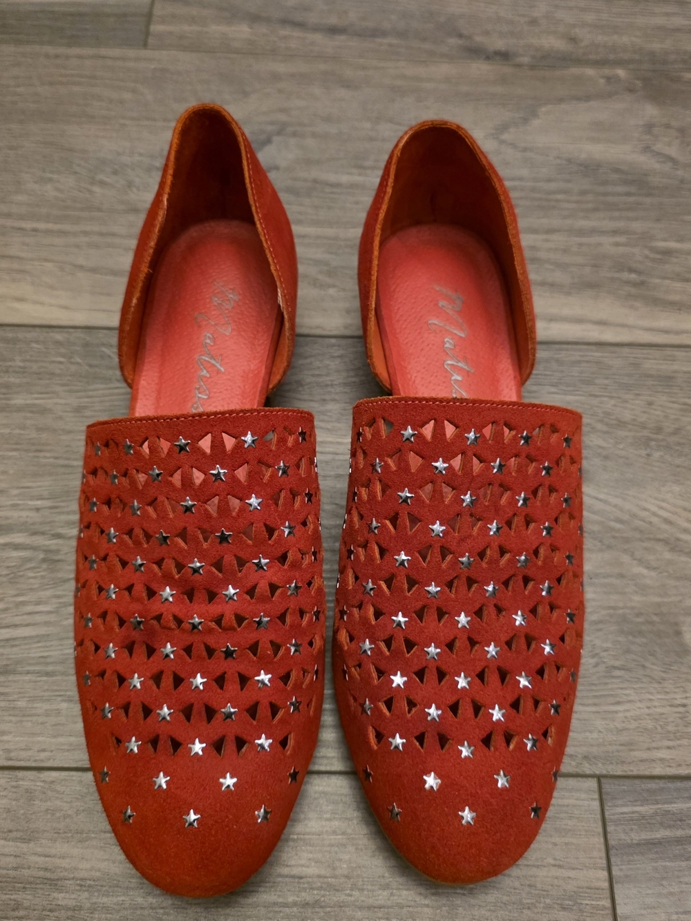 Matisse Constellation Red Suede Stars Perforated D'Orsay Flats. Women’s 7.5